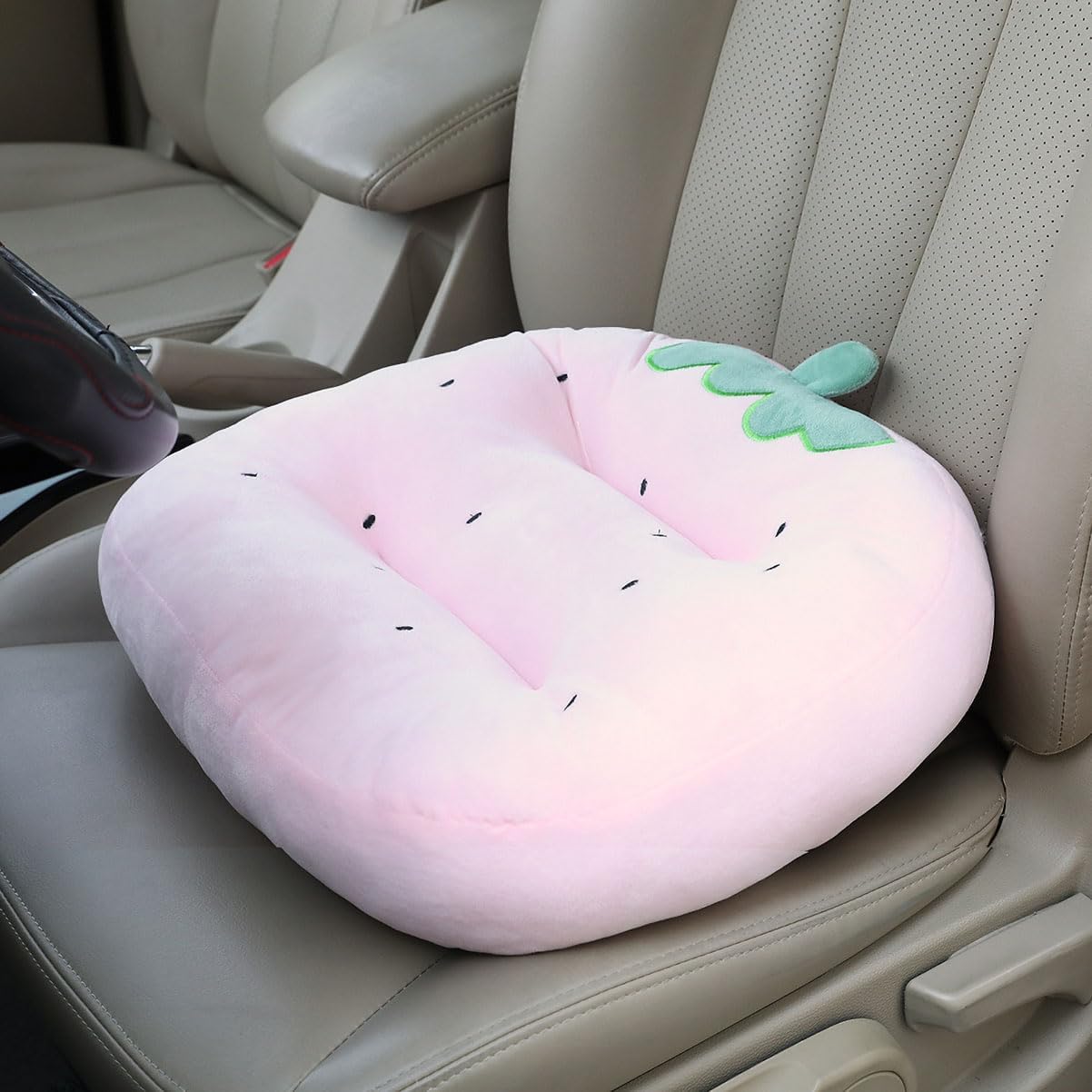 61GLVCa0TcL._AC_SL1202_.jpg Cartoon strawberry booster seat cushion - Image 1