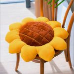 Sunflower-shaped seat cushion