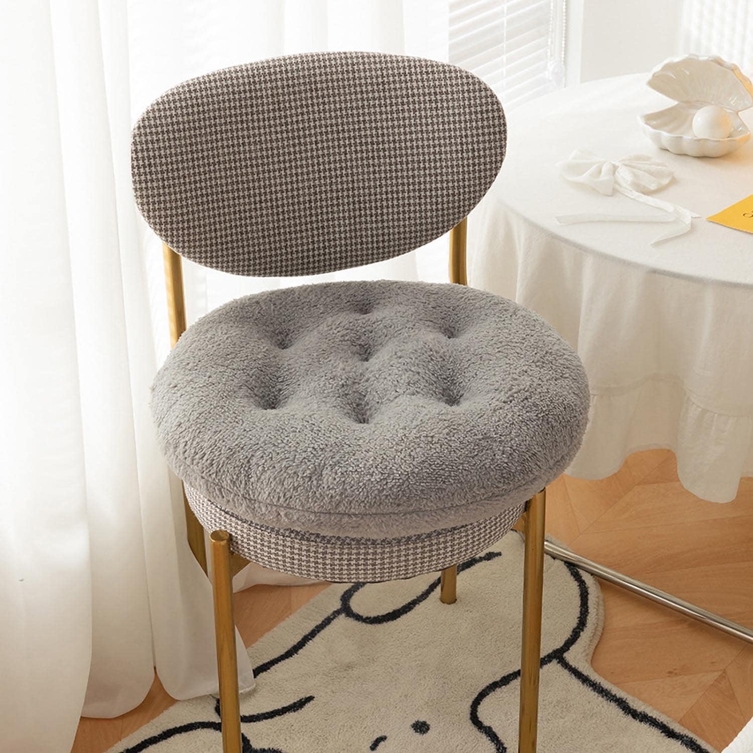 71PKvOAVrCL._AC_SL1500_.jpg Round lambskin thickened seat cushion - Image 1